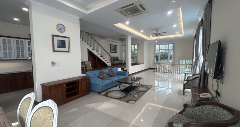 z4793652171434 3bb99360cde5b595c6f2f0c8aa5df51a 810x430 - Cho thuê biệt thự Everich 3, Q7, 5PN nhà đẹp 3 lầu, có hồ bơi, khu Compound an ninh ngay Phú Mỹ Hưng