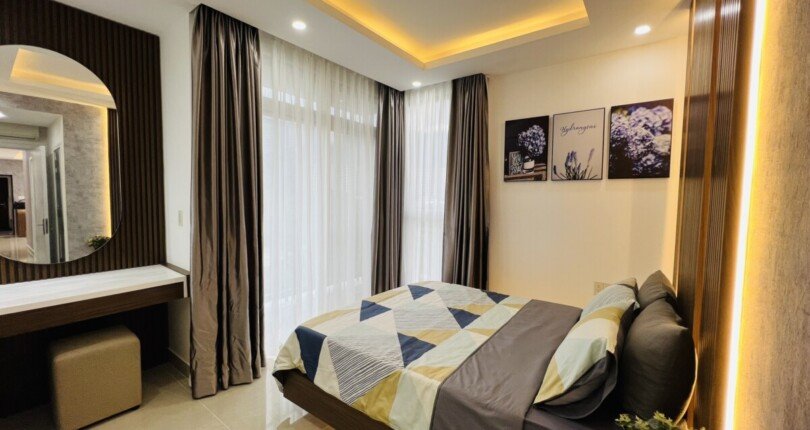 z4809893121725 a6d71a2f1ce97601c985da5a76ea2a5a 810x430 - Bán rẻ căn hộ Star Hill 3PN, nhà mới 100%, căn góc, view nội khu hướng đông nam rất mát, chỉ 5.6 tỷ