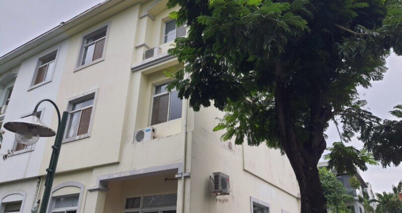 z4809903909528 ea39b65b3a54bc97dea9ac9db33599ae 810x430 - Cho thuê biệt thự Hưng Thái 2, căn góc 3 mặt tiền, vị trí đẹp nhất khu, nhà hoàn thiện cơ bản, giá chỉ 1700$/ tháng