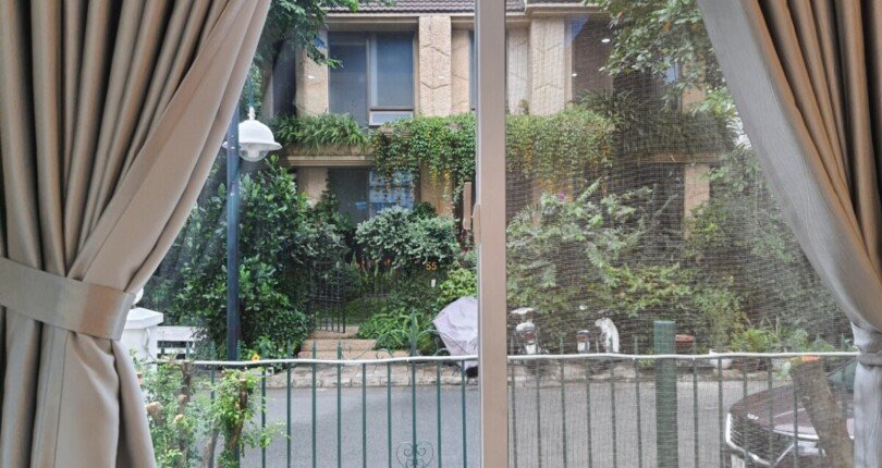 z4809903923331 f4ee675e093801f7680158436ce19abd 810x430 - Cho thuê biệt thự Hưng Thái 2, căn góc 3 mặt tiền, vị trí đẹp nhất khu, nhà hoàn thiện cơ bản, giá chỉ 1700$/ tháng