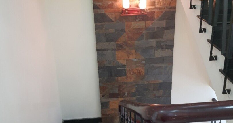 z4809903958177 8f679a40bf77f84cd00716b54f48f453 810x430 - Cho thuê biệt thự Hưng Thái 2, căn góc 3 mặt tiền, vị trí đẹp nhất khu, nhà hoàn thiện cơ bản, giá chỉ 1700$/ tháng