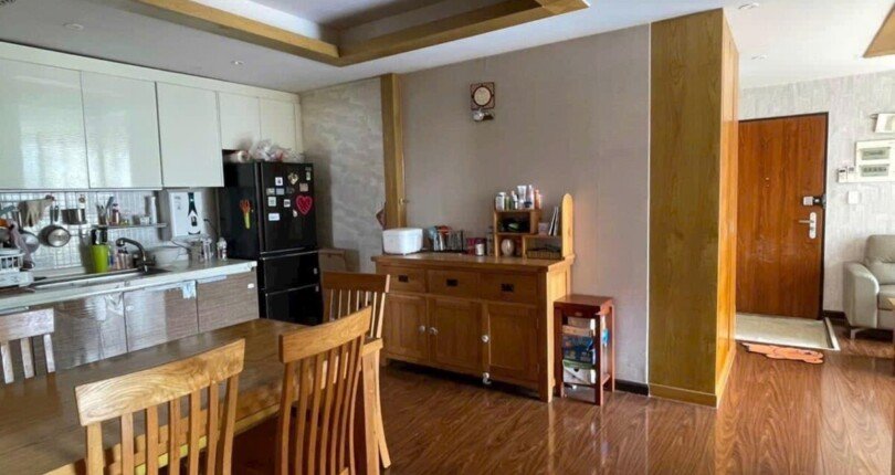 z4809942251749 fc9364923bf7a67b1abfae87f78c002a 810x430 - Rẻ nhất thị trường, căn hộ Star Hill 3PN, lầu trung, có ô xe, view hồ bơi nội khu hướng đông nam rất đẹp, chỉ 4.5 tỷ