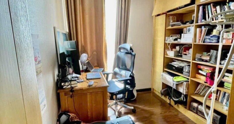 z4809942261948 59d779f6f9b2bd94b0e02ec8f29132ec 810x430 - Rẻ nhất thị trường, căn hộ Star Hill 3PN, lầu trung, có ô xe, view hồ bơi nội khu hướng đông nam rất đẹp, chỉ 4.5 tỷ