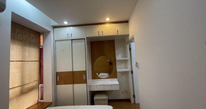 ban can ho sky garden 3 2 1 810x430 - Cho thuê căn hộ Sky Garden 3. DT 56m2 Nhà đẹp- Tầng thấp- View công viên mát mẻ- Giá thuê 12 Triệu/Tháng