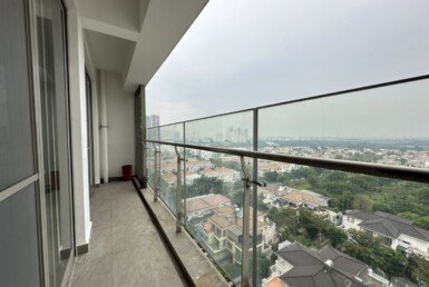 ban-cong-can-ho-dai-suot