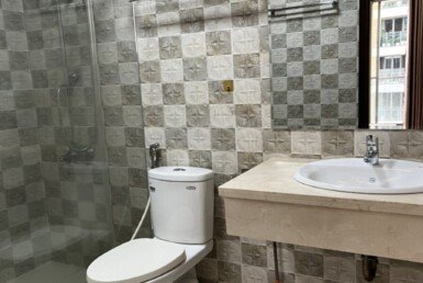 can-ho-co-2-toilet-day-du-thiet-bi-nhu-hinh