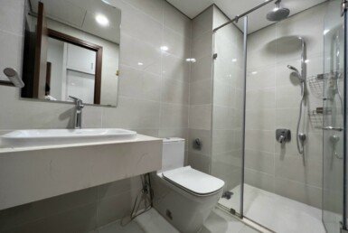 can-ho-co-2-toilet-day-du-thiet-bi-nhu-hinh