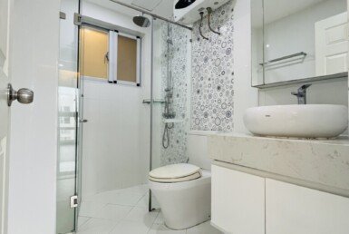 can-ho-co-2-toilet-rong-rai-sang-trong