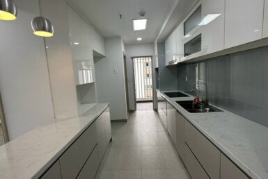 hinh-anh-bep-trong-can-ho-ban