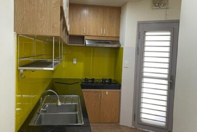 hinh-anh-bep-trong-can-ho-scenic-valley-1-ban