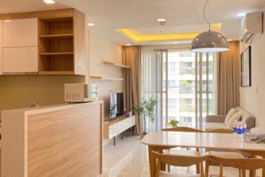 hinh-anh-phong-khach-can-ho-ban