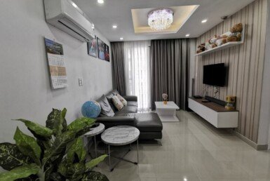 hinh-anh-phong-khach-can-ho-ban