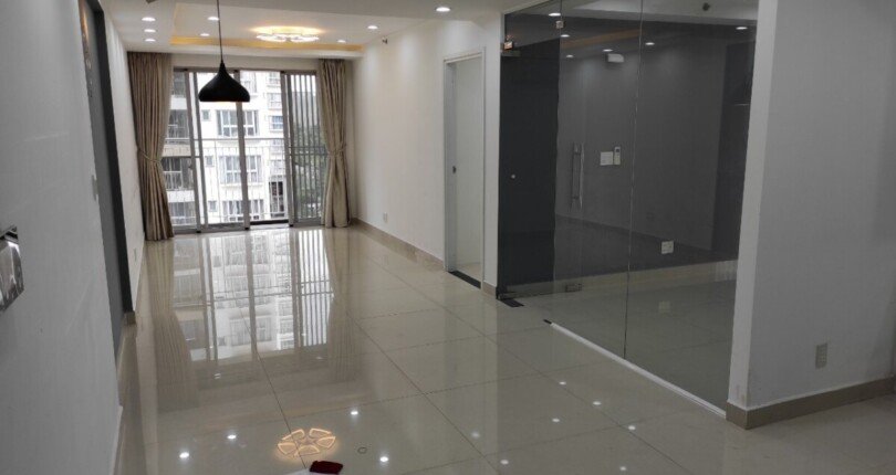 hinh anh phong ngu can ho ban 5 810x430 - Bán căn góc, chung cư Scenic Valley 1, 03pn, giá 5.150 tỷ, view hồ bơi, nội thất dính tường.