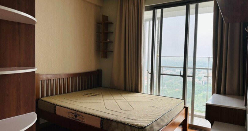 hinh anh phong ngu can ho ban 8 810x430 - Cần bán gấp căn hộ chung cư Hưng Phúc, 78m2, giá 4.250 tỷ, nội thất đầu tư đầy đủ.