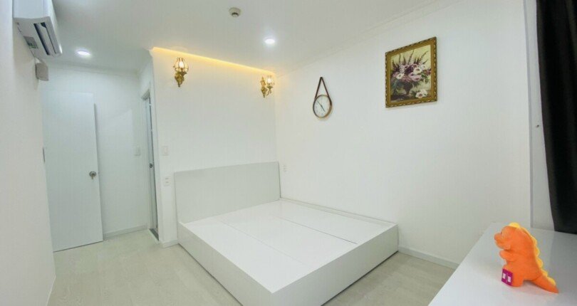 hinh anh phong ngu cna ho ban 810x430 - 3.9 tỷ , sở hữu căn hộ 70m2, 02PN, ngay trung tâm Phú Mỹ Hưng, với đầy đủ nội thất hiện đại.