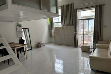 phong-khach-can-ho-ban