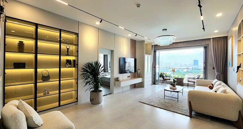 phong khach can ho rong rai sang trong 810x430 - Giá bán Riverside Residence Quận 7 T11/2023