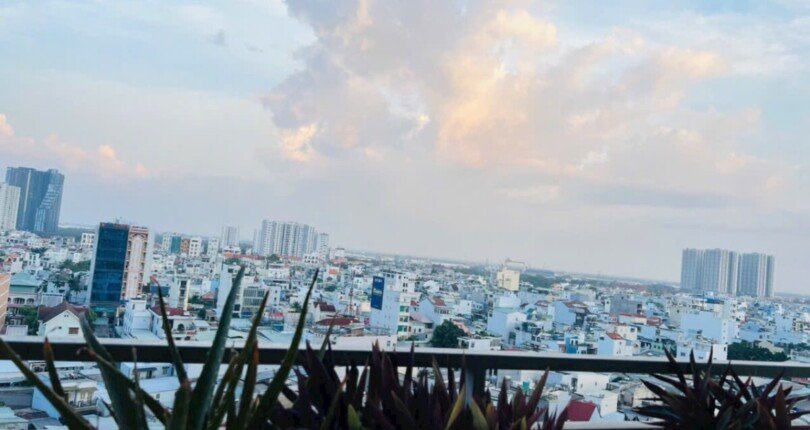 view ban cong can ho ban 1 810x430 - Mua bán căn hộ T5 Chung cư The View Riviera Point Quận 7 T12/2023 giá rẻ