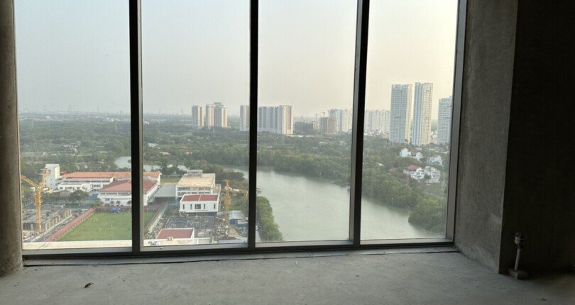 z4837495640398 41307ec11b97f9f462a9e33b22907066 810x430 - Bán nhanh Penthouse Riverpark Premier siêu hiếm, DT 222m2, nhà thô, view hướng đông nam rất đẹp và thoáng mát