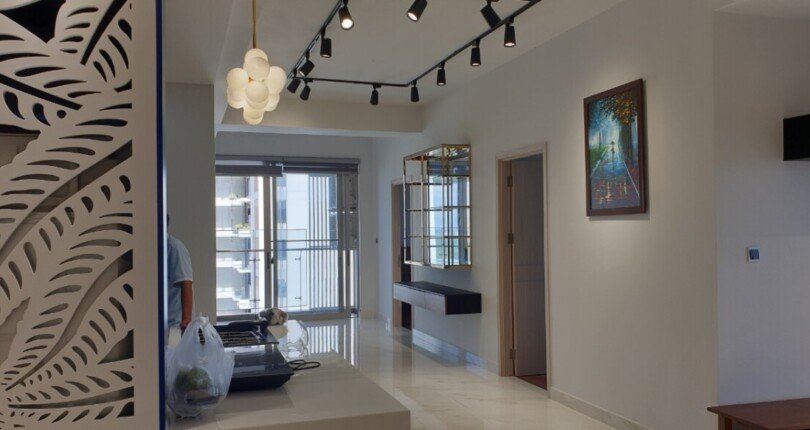 z4902141992170 c1a5ff1a750c54f3b0a0cfa581db6c17 810x430 - Bán nhanh căn hộ Midtown The Symphony 3PN DT130m2, căn góc, lầu cao view sông và công viên rất đẹp