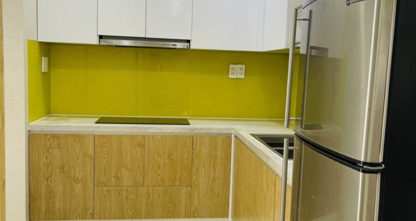 bep can ho ban 8 810x430 - Bán căn hộ chung cư Scenic Valley 1, 77m2, căn góc, giá 4.5 tỷ, tặng kèm 01 ô đậu xe .