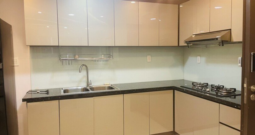 can canh bep 1 810x430 - Bán gấp căn hộ Chung cư Happy Valley căn 01 lầu cao giá 5,540 tỷ