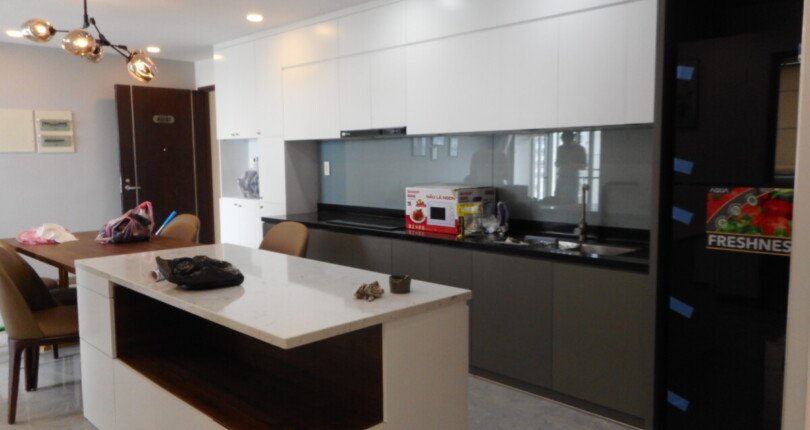 can canh bep 810x430 - Chính chủ bán gấp căn hộ Hưng Phúc Happy Residence 3 phòng ngủ, view biệt thự