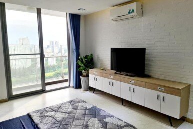 can-canh-phong-khach