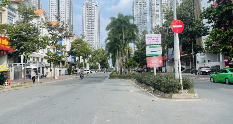 dat nen ban lien ke duong nguyen thi thap quan 7 810x430 - Mua bán đất nền biệt thự Khu Him Lam Quận 7 T12/2023 giá rẻ