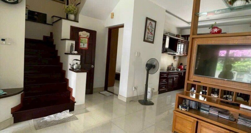 goc khong gian phong khach tang tret 810x430 - Mua bán nhà đất Đường số 6 Khu dân cư Văn Lang Bình Chánh T12/2023 giá rẻ