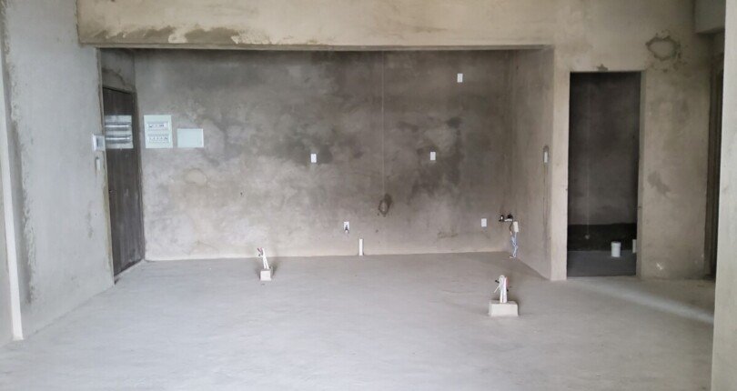 hien trang can ho ban giao tho 810x430 - Mua bán căn hộ thô Saigon South Residences Phước Kiển Nhà Bè T12/2023 giá rẻ