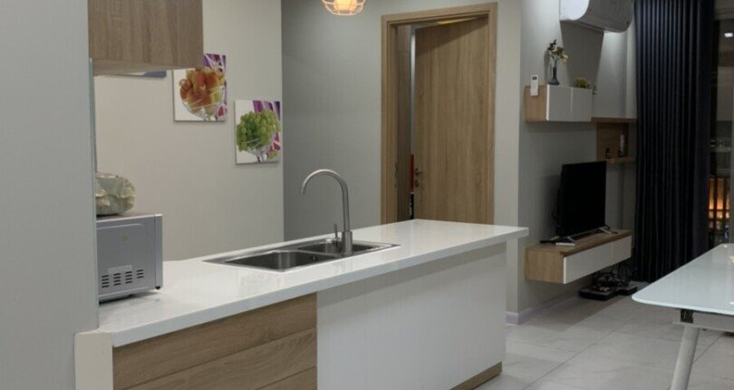 hinh anh bep can ho cho thue 810x430 - Cần cho thuê căn hộ 02pn, chung cư Scenic Valley 1, nhà đẹp, giá 20tr/tháng, đủ nội thất.