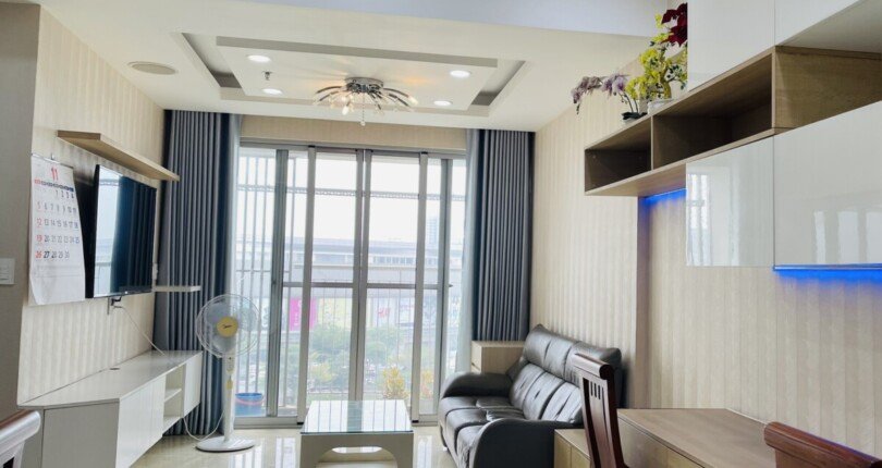 hinh anh phong khach can ho ban 5 810x430 - Bán căn hộ chung cư Scenic Valley 1, 77m2, căn góc, nội thất đầy đủ, gái 4.5 tỷ , tặng kèm 01 ô đậu xe ô tô.