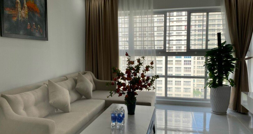 hinh anh phong khach can ho ban 7 810x430 - Bán căn hộ Happy Valley, 82m2, giá 4.750 tỷ, 02pn, nội thất đẹp, xem nhà dễ.