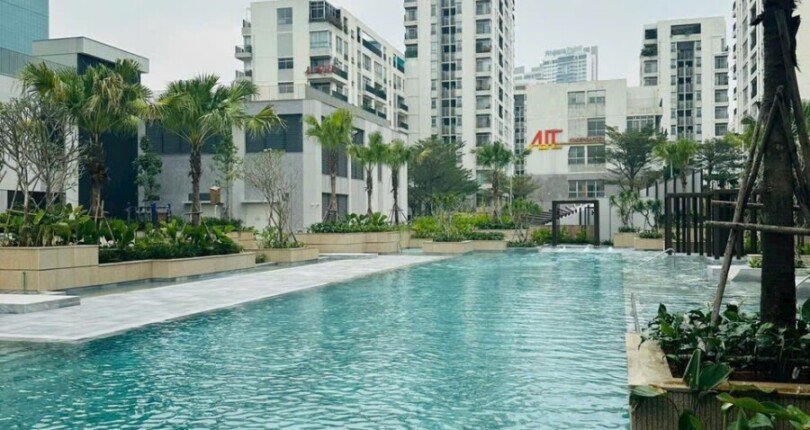 ho boi noi khu cardinal court phu my hung 810x430 - Bán gấp căn hộ Chung cư Cardinal Court Phú Mỹ Hưng, 76m2, giá 5,750 tỷ