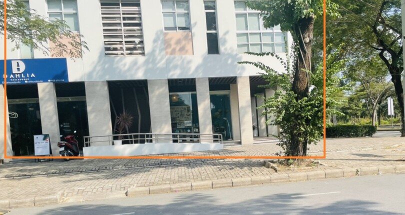 mat bang can chuyen nhuong 810x430 - Chuyển nhượng mặt bằng góc đường Nguyễn Cao và Nguyễn Văn Linh Quận 7