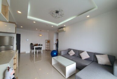 phong-khach-can-ho-ban