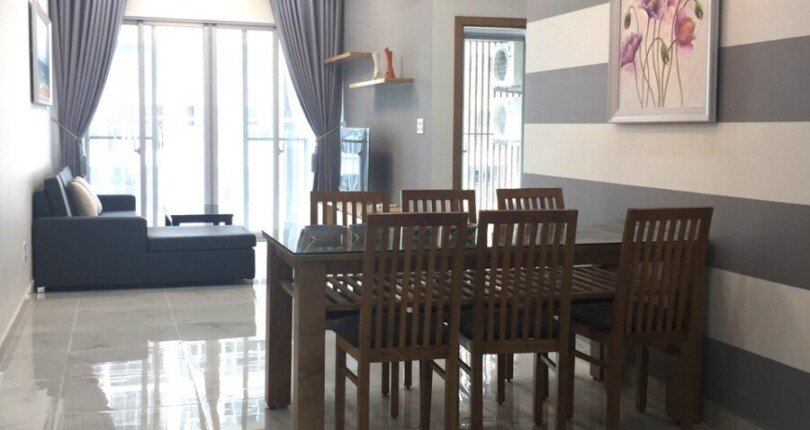 phong khach can ho cho thue 2 810x430 - Cho thuê gấp căn hộ chung cư Scenic Valley 1, 110m2, giá 30tr/tháng, nội thất đầy đủ, xem nhà dễ.