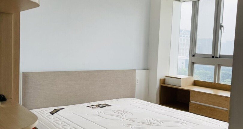 phong ngu can ho ban 10 810x430 - Bán căn hộ chung cư Scenic Valley 1, 77m2, căn góc, giá 4.5 tỷ, tặng kèm 01 ô đậu xe .