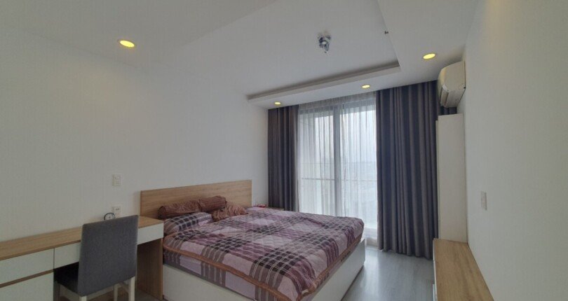 phong ngu can ho ban 4 810x430 - Chủ nhà gửi bán căn hộ chung cư Green Valley, 98m2, giá 5.2 tỷ, nội thất đầy đủ, xem nhà dễ.
