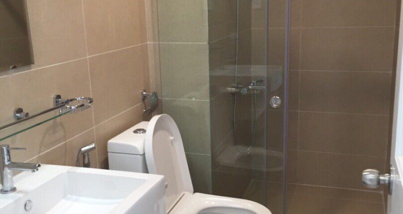 toilet day du thiet bi 810x430 - Mua bán căn hộ Chung cư Florita phường Tân Hưng, Quận 7 T1/2024 giá rẻ