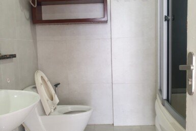 toilet-day-du-trang-thiet-bi