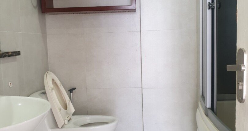 toilet day du trang thiet bi 810x430 - Mua bán căn hộ Chung cư Happy Valley Quận 7 T1/2024 giá rẻ