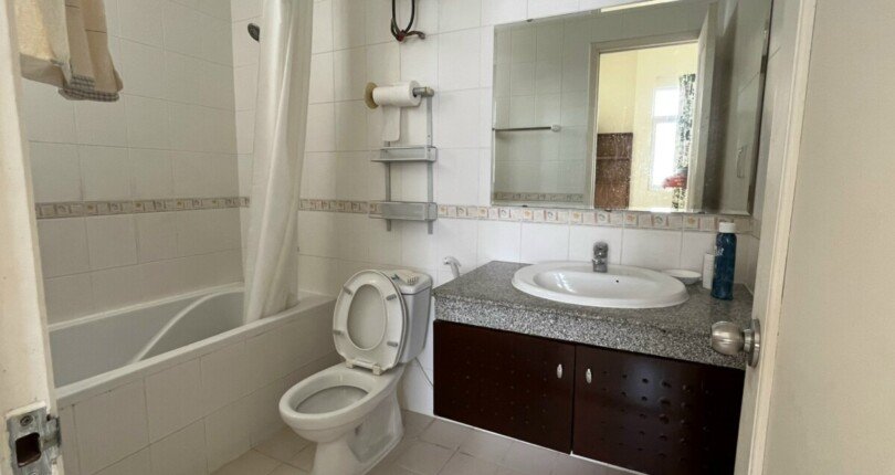 toilet phong master 810x430 - Mua bán căn hộ Chung cư Mỹ Viên Phường Tân Phú, Quận 7, 118m2 giá 4 tỷ rẻ nhất thị trường