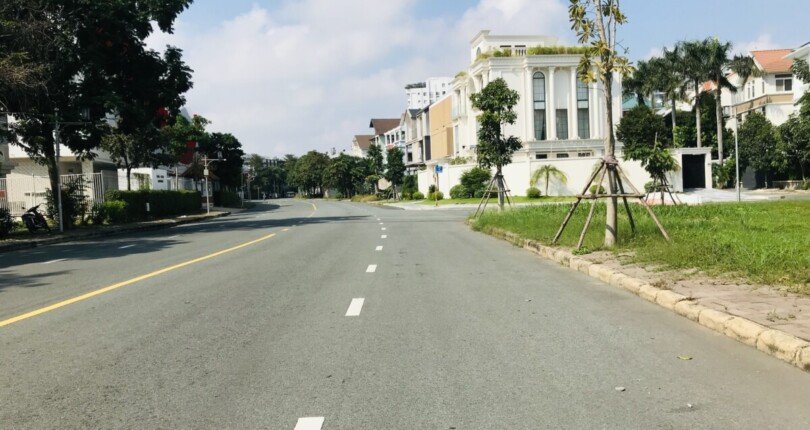 vi tri dat nen ban tren duong lon 810x430 - Giảm giá 10 tỷ bán gấp cặp đất nền C19-C20 Nam Thông 3 Phú Mỹ Hưng Quận 7