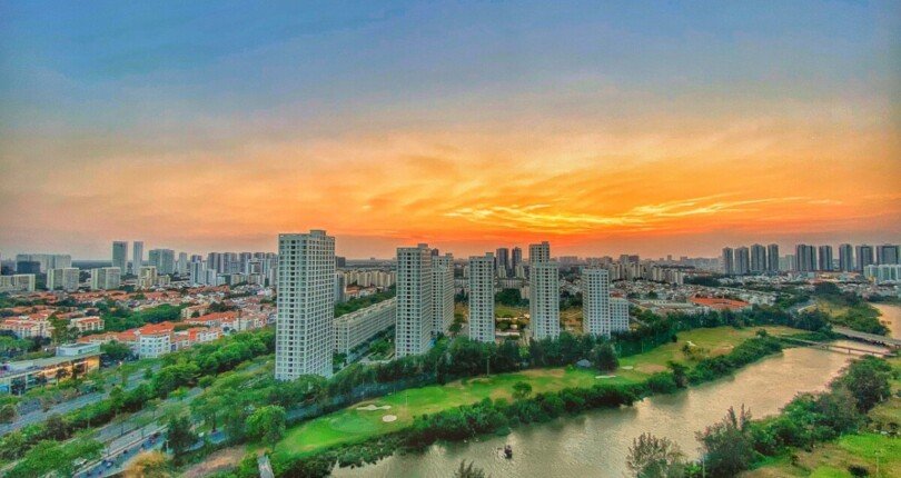view can ho can cho thue 810x430 - Còn sót lại căn nhà THÔ, 117m2, blook B chung cư Scenic Valley 1, giá 6.5 tỷ, xem nhà dễ.