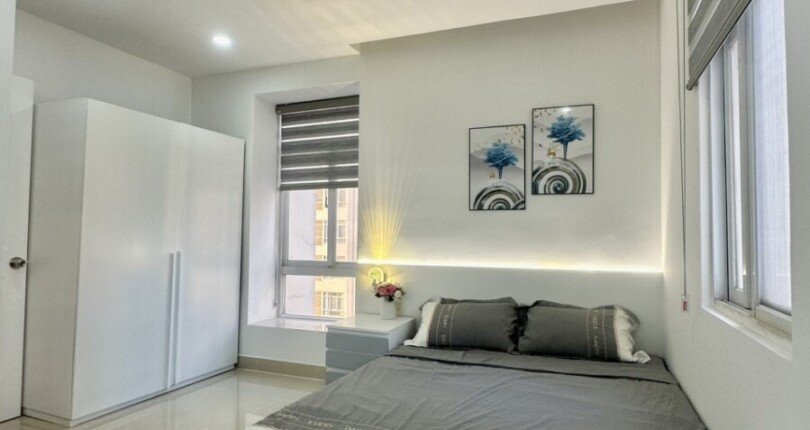 ban can ho sky garden 3 17 4 810x430 - Bán căn góc Sky Garden 3. DT 74m2 Nhà mới decor- Nội thất đầy đủ dọn vào ở ngay- 3 Phòng Ngủ- Giá 3.680 Tỷ