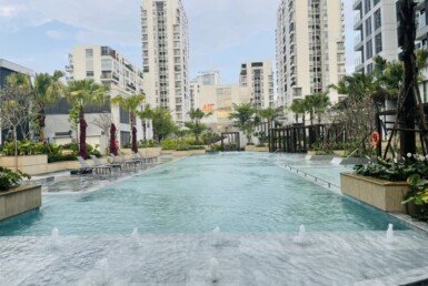 ho-boi-noi-khu-cardinal-court