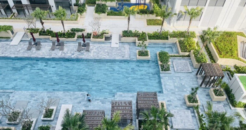 ho noi noi khu nhin tu can ho 810x430 - Bán căn hộ B7.05 Cardinal Court 2 phòng ngủ view hồ bơi giá rẻ