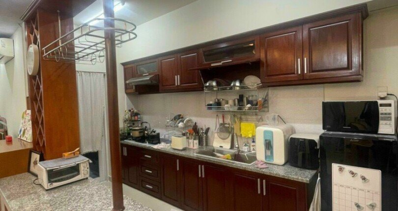 khong gian bep 2 810x430 - Giá mua bán căn hộ BD4 Riverpark Residence căn cùng tầng tiện ích t2/2024